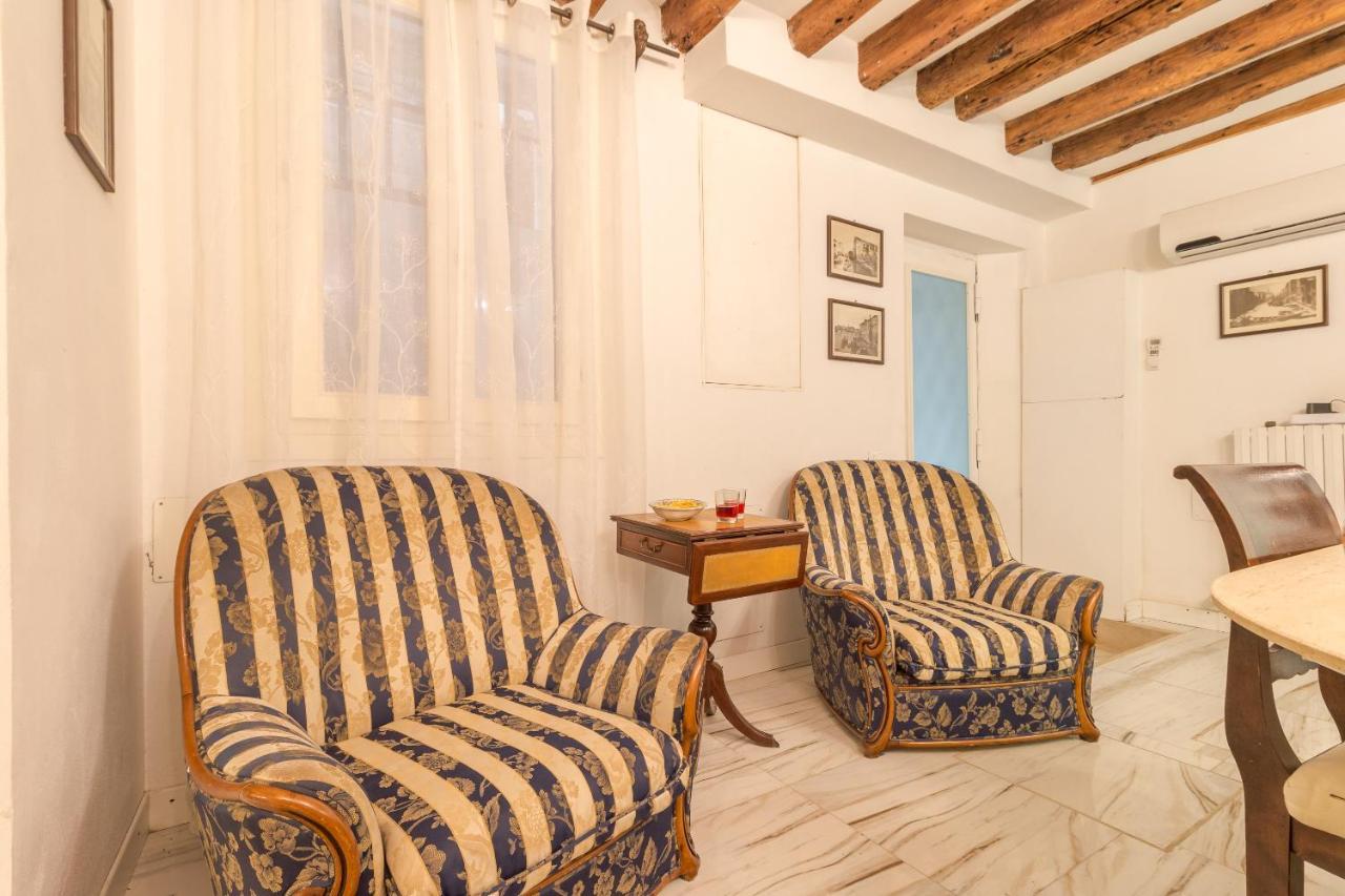 Noble House With @original Venetian Murales Appartamento
